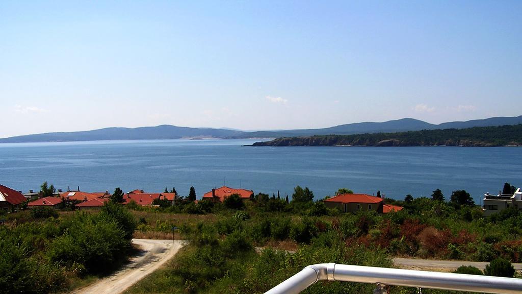 High In The Sky Apartments Sozopol Exterior foto